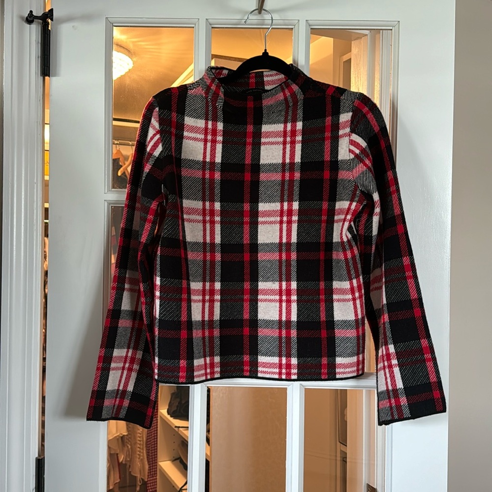 Ann Taylor Plaid Top Size XXS Fits like XS